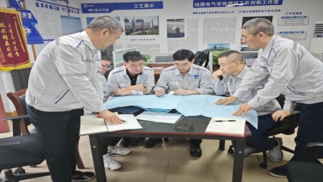 上海凯发k8国际员工钱国获中华全国总工会通报表扬